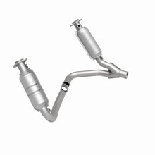 Load image into Gallery viewer, MagnaFlow Direct Fit Catalytic Converter Dakota 05-06 6 3.7L - 24397