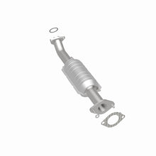 Load image into Gallery viewer, MagnaFlow Direct Fit Catalytic Converter 98-00 Niss Pathfinder 3.3L - 24748