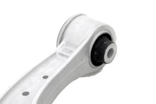 Load image into Gallery viewer, Dinan 11-19 BMW 528i/535i/550i/640i/650i (F06/F10/F12/F13) Negative Camber Control Arms - Front - D160-0006