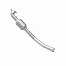 Load image into Gallery viewer, MagnaFlow 13-15 Dodge Durango V6 3.6L OEM Grade / EPA Compliant Direct-Fit Catalytic Converter - 21-250