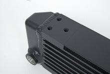 Load image into Gallery viewer, CSF Universal Single-Pass Oil Cooler - M22 x 1.5 Connections 22x4.75x2.16 - 8202