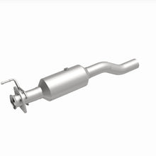 Load image into Gallery viewer, MagnaFlow 20-22 Ford F-350 Super Duty V8 7.3L Rear Underbody Direct Fit Catalytic Converter - 280440