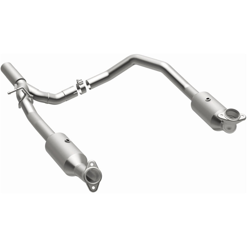 MagnaFlow 17-18 Ford E-350 6.8L Direct Fit Converter - 280014
