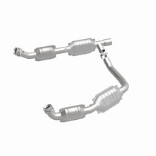 Load image into Gallery viewer, MagnaFlow Direct Fit Catalytic Converter Ford E350 Van 06 5.4L OEM - 49439
