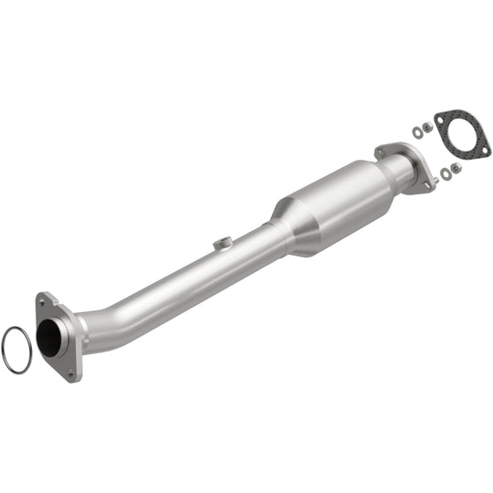 Magnaflow 11-13 QX56 V8 5.6 OEM Underbody Direct Fit Converter - 21-121