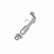 Load image into Gallery viewer, MagnaFlow Direct Fit Catalytic Converter 01-03 Toyota Sienna 3.0L re - 49932