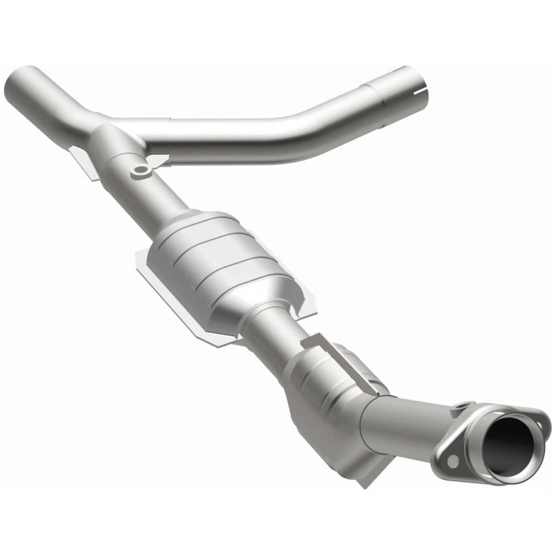 MagnaFlow Direct Fit Catalytic Converter 00-04 Ford E150 4.6L P/S - 447157