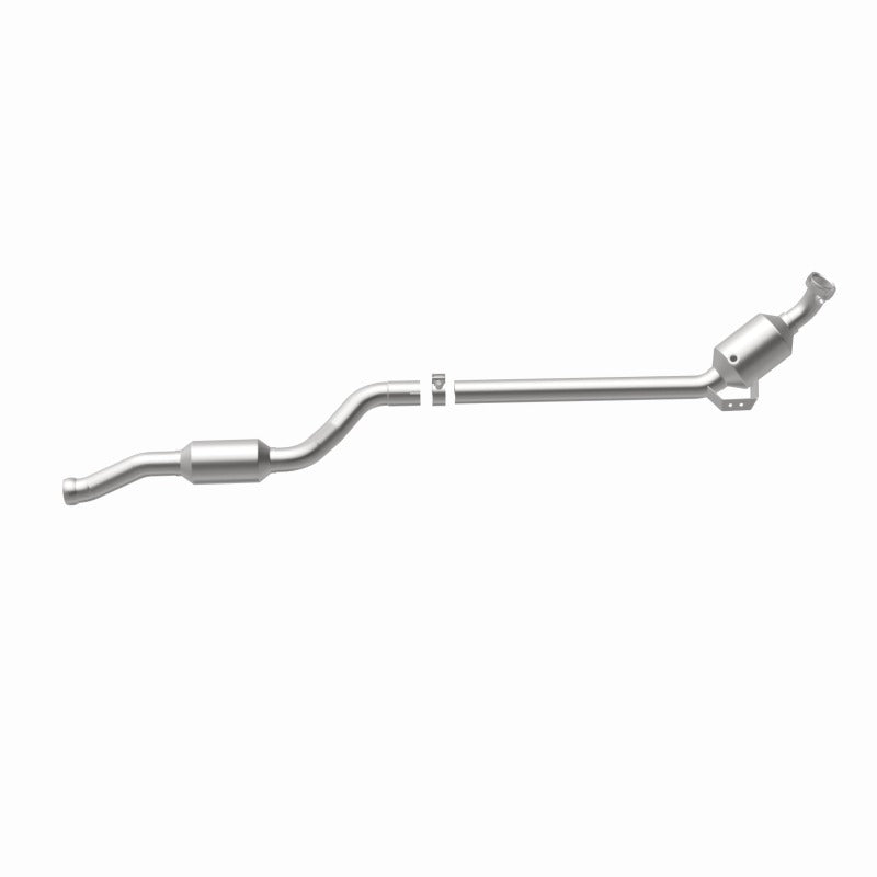 MagnaFlow 10-12 GLK350 V6 3.5 OEM Underbody Direct Fit Converter - 21-439
