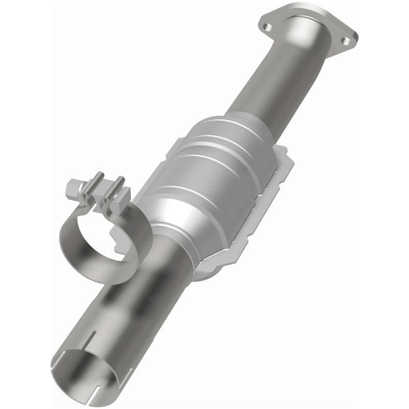 MagnaFlow Direct Fit Catalytic Converter 2010-2012 VENZA 2.7L Underbody - 52108