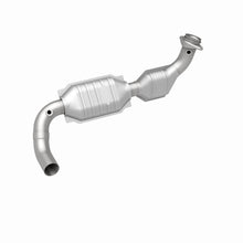 Load image into Gallery viewer, MagnaFlow Direct Fit Catalytic Converter 01-04 Ford F-150 Pickup 5.4L 4WD 4R100 Trans D/S (49 State) - 51753