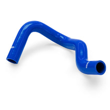 Load image into Gallery viewer, Mishimoto 95-04 Toyota Tacoma 2.4L - 2.7L (4WD Auto Only) Silicone Coolant Hose Kit - Blue - MMHOSE-TAC2427-95BL
