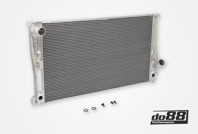 do88 07-13 BMW 135i/335i N54/N55 (E82/E88/E9X) Automatic Radiator - WC-370