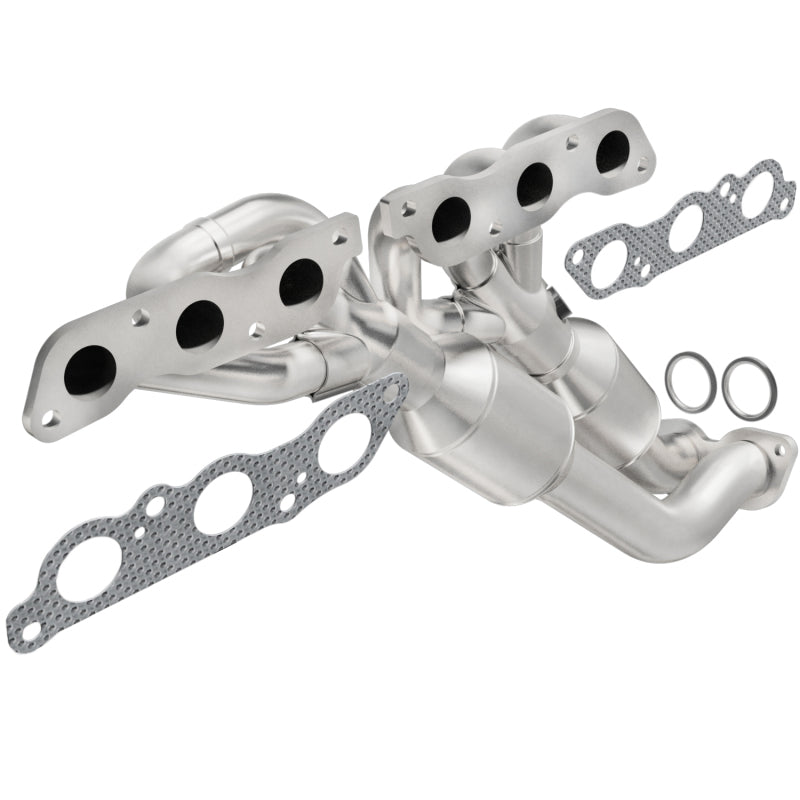 MagnaFlow Direct Fit Catalytic Converter 97-00 Lexus GS300 3.0L - 452843