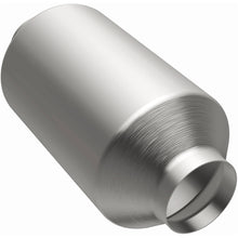 Load image into Gallery viewer, MagnaFlow GM 3500/4500 HD 6.0L 3in Universal Converter - 51809