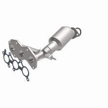 Load image into Gallery viewer, MagnaFlow 2011 Toyota Sienna 3.5L Direct Fit Converter - 5582556