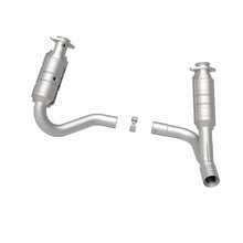 Load image into Gallery viewer, MagnaFlow Direct Fit Catalytic Converter 2008 Chrysler Aspen 4.7L/Dodge Durango 4.7L 2WD - 49638