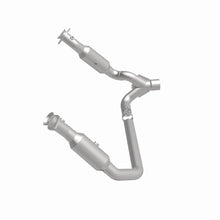Load image into Gallery viewer, MagnaFlow 11-13 Ram 1500 4.7L Direct Fit Converter - 5551665