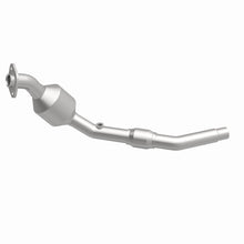 Load image into Gallery viewer, MagnaFlow Direct Fit Catalytic Converter 02-03 Freelander 2.5L - 51877