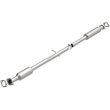 Load image into Gallery viewer, MagnaFlow Direct Fit Catalytic Converter OEM 14-15 Hyundai Tucson 2.0L Underbody - 52815