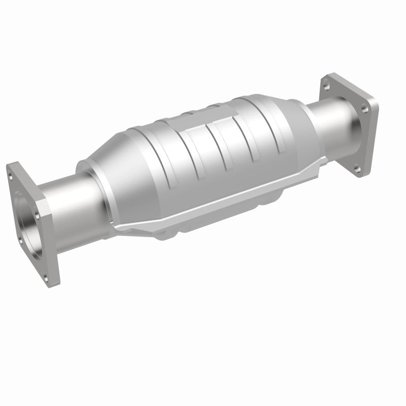 MagnaFlow Conv Geo-Isuzu 14X6.5X4 2.5/2.5 - 23650