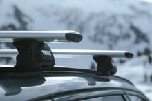 Load image into Gallery viewer, Thule Evo Flush Load Carrier Feet (Vehicles w/Flush Railings) - Black - 710601