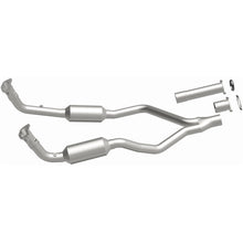 Load image into Gallery viewer, MagnaFlow Direct Fit Catalytic Converter 90-93 Land Rover Range Rover 3.9L V8 - 3391821