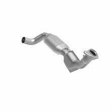Load image into Gallery viewer, MagnaFlow Direct Fit Catalytic Converter 01-02 Ford F-150 5.4L - 51324