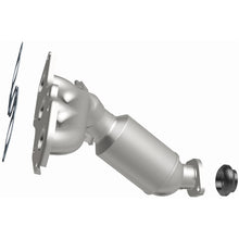 Load image into Gallery viewer, MagnaFlow 2011 Toyota Sienna V6 3.5L Direct Fit Catalytic Converter - 52556