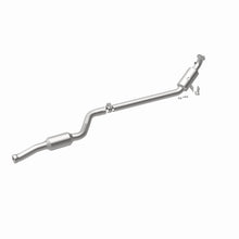 Load image into Gallery viewer, MagnaFlow 12-16 E350 V6 3.5 OEM Underbody Direct Fit Converter - 21-447