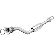 Load image into Gallery viewer, MagnaFlow Direct Fit Catalytic Converter 99-02 GM Alero/Sunfire 2.4L - 51536