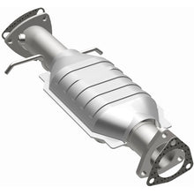 Load image into Gallery viewer, MagnaFlow Direct Fit Catalytic Converter Blazer-Jimmy 96-99 4.3L - 23455