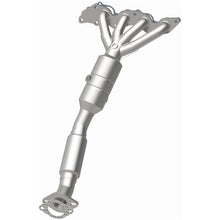 Load image into Gallery viewer, MagnaFlow Direct Fit Catalytic Converter 08-09 Ford Focus 2.0L - 49139
