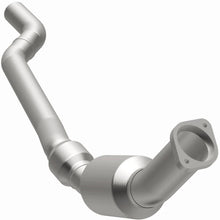 Load image into Gallery viewer, MagnaFlow Direct Fit Catalytic Converter 06-14 Chrysler 300 5.7L - 5561585