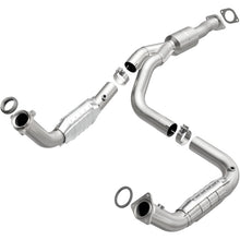 Load image into Gallery viewer, MagnaFlow Direct Fit Catalytic Converter 2011-2012 EXPRESS 2500 6.0L 6.0L Underbody - 52113