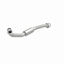 Load image into Gallery viewer, MagnaFlow Direct Fit Catalytic Converter 2009-2012 Highlander 2.7 L Underbody - 52206