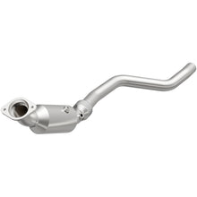 Load image into Gallery viewer, MagnaFlow Direct Fit Catalytic Converter 2005 Chrysler 300C 5.7L V8 / 2005 Dodge Magnum 5.7L V8 - 4561244