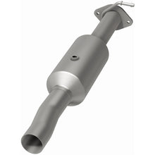Load image into Gallery viewer, MagnaFlow 09-10 Ford F-550 Super Duty V10 6.8L Rear Underbody Direct Fit Catalytic Converter - 280434