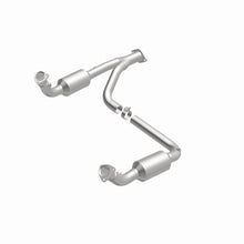 Load image into Gallery viewer, MagnaFlow 2000 Cadillac Escalade 5.7L Direct Fit Converter - 4451420
