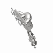 Load image into Gallery viewer, MagnaFlow Direct Fit Catalytic Converter 01-06 Escape 3.0 with oil - 24367