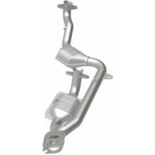 Load image into Gallery viewer, MagnaFlow Direct Fit Catalytic Converter 99-01 Continental 4.6L 50S - 441113