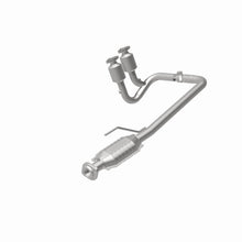 Load image into Gallery viewer, MagnaFlow Direct Fit Catalytic Converter 04-06 Wrangler/Unl 4.0 rr O - 49690