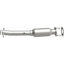 Load image into Gallery viewer, MagnaFlow 05-06 Nissan Titan 5.6L Direct Fit Converter - 5592215