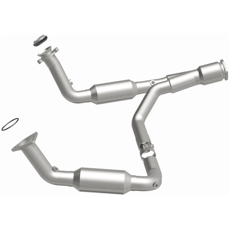 MagnaFlow Conv Direct Fit 07-09 Chevy Trailblazer SS 6.0L V8 - 5451650