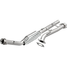 Load image into Gallery viewer, MagnaFlow Direct Fit Catalytic Converter 97-00 Explorer 4.0 Passenger Side - 51953