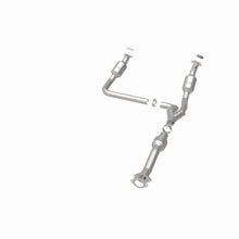 Load image into Gallery viewer, MagnaFlow Direct Fit Catalytic Converter 2011-2014 Express 1500 4.3L Underbody - 52134