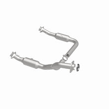 Load image into Gallery viewer, MagnaFlow 06-10 Ford Explorer 4.6L Direct Fit Converter - 5551672