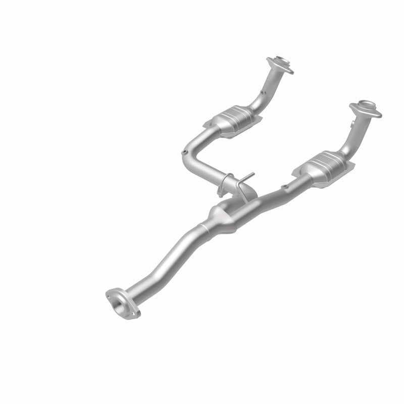 MagnaFlow Direct Fit Catalytic Converter 07 Jeep Liberty 3.7L OEM - 49186