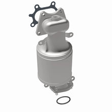 Load image into Gallery viewer, MagnaFlow 04-07 Saturn Vue 3.5L Direct Fit Converter - 5551333