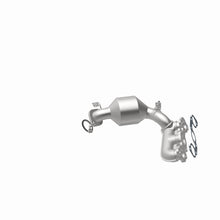 Load image into Gallery viewer, MagnaFlow Direct Fit Catalytic Converter 04-06 Toyota Sienna 3.3L - 50274