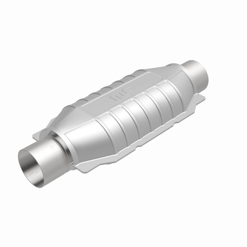 MagnaFlow Conv Univ 2.5in Inlet/Outlet Center/Center Oval 12in Body L x 6.5in W x 16in Overall L - 51006